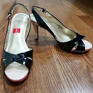 Bandolino black heels